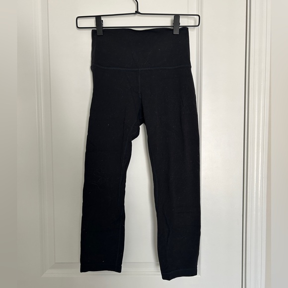 lululemon athletica Pants - Lululemon black cropped Leggings
